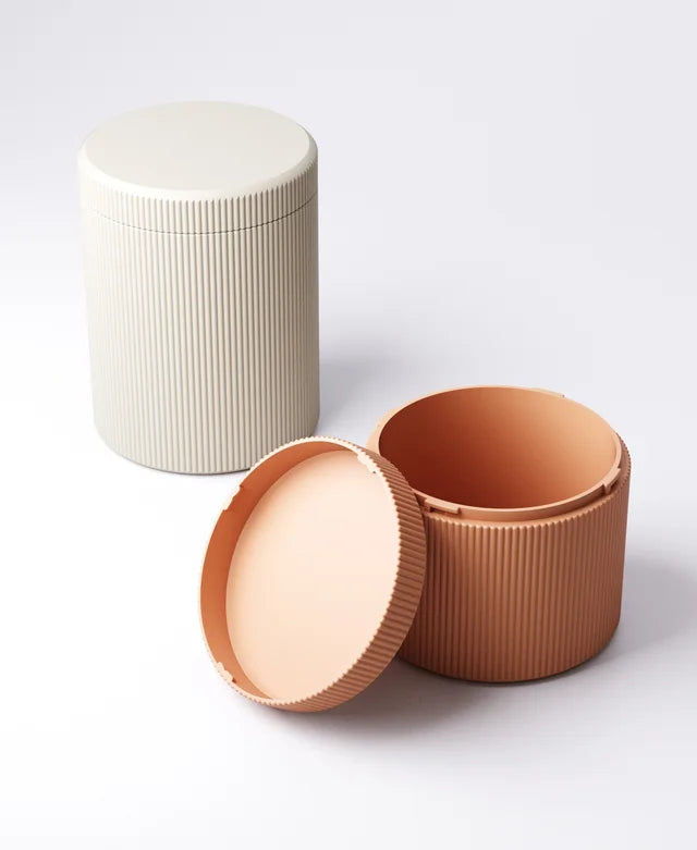 Twist Lock Container Medium